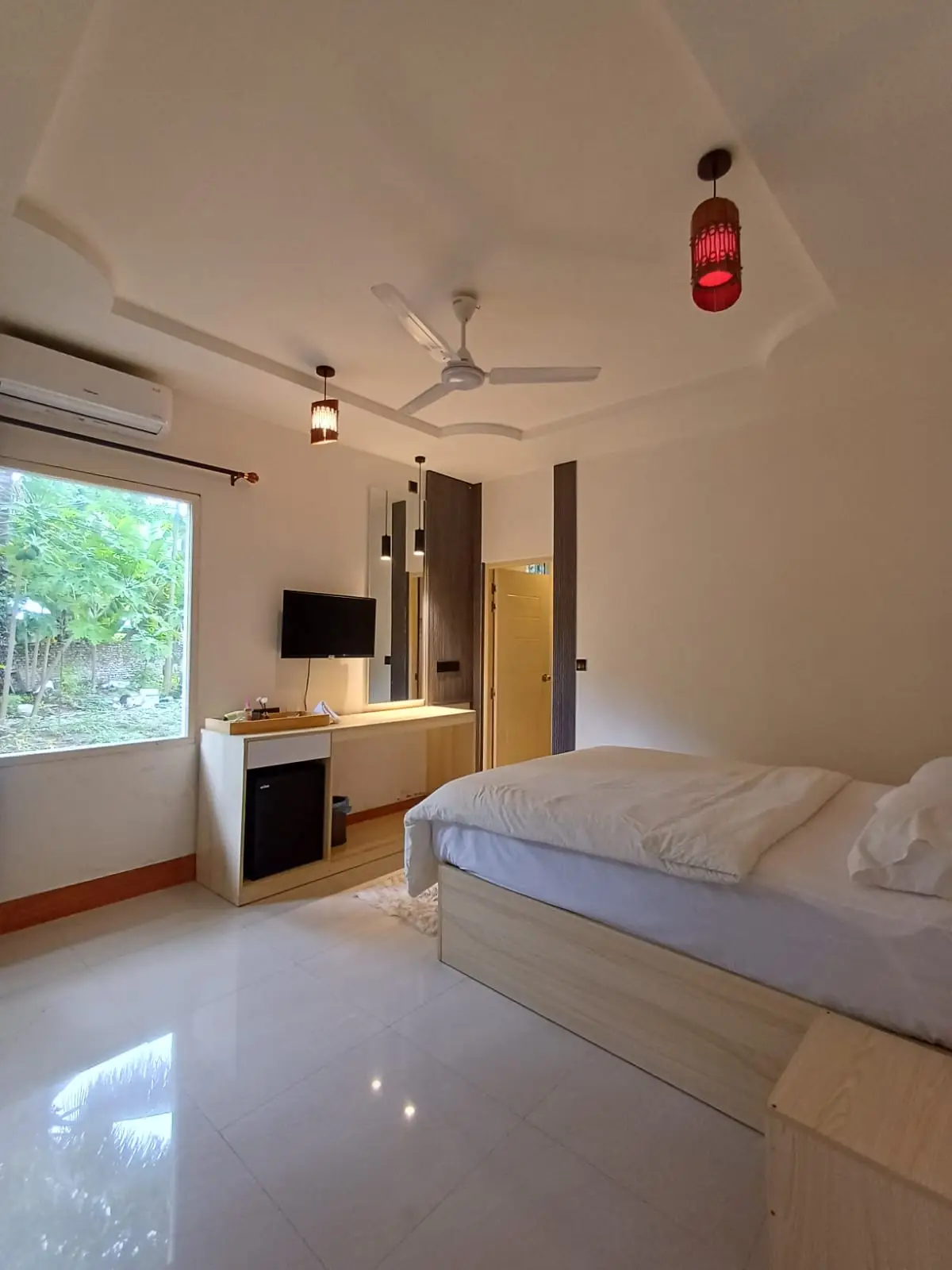 Room at Scuba Haven guesthouse